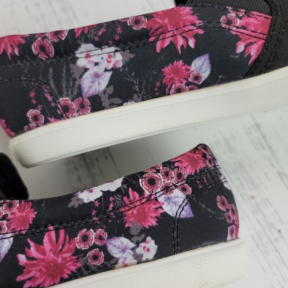 Crocs Womens Citilane Slip-on Sneaker Sz 7 - Picture 3 of 16